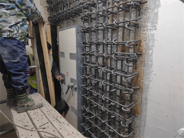 環(huán)縣南門甕城商業(yè)綜合體建設(shè)項(xiàng)目(一，三期)地下室開洞加固工程